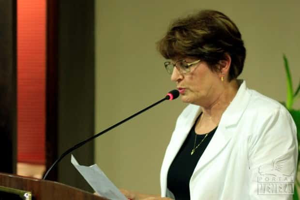 Câmara de Vereadores homenageia idosos e ex-vereadores
