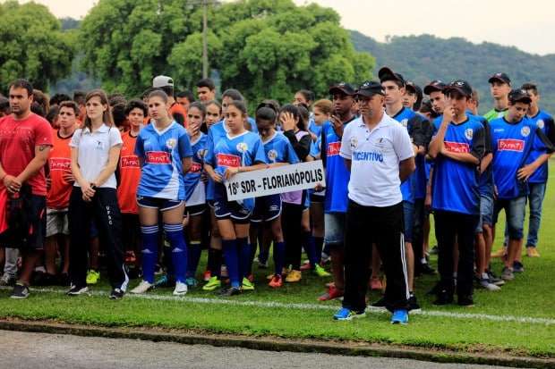 Nova Veneza recebe etapa do Moleque Bom de Bola 4 Nova Veneza recebe etapa do Moleque Bom de Bola
