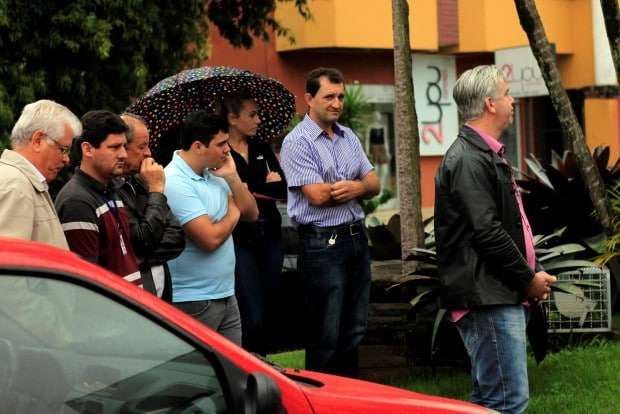 José Milton Scheffer faz entrega oficial da UTI Móvel