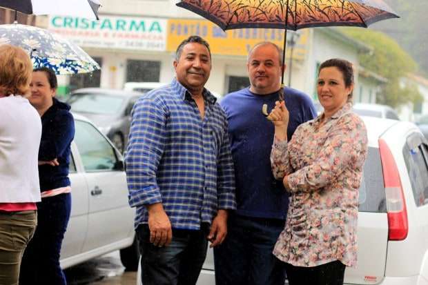 José Milton Scheffer faz entrega oficial da UTI Móvel