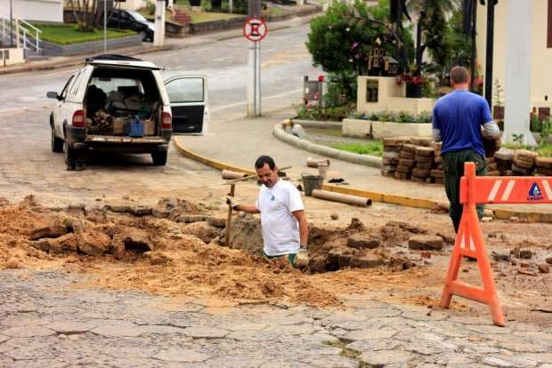 Tubulação rompe e distrito de Caravaggio fica sem água por mais de 10 horas