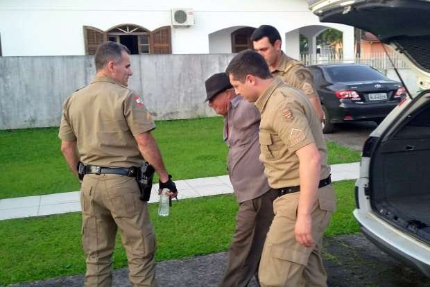 Vovô do tráfico é preso pela Polícia Militar de Nova Veneza 1 Vovô do tráfico é preso pela Polícia Militar de Nova Veneza