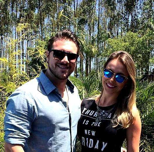 Ricardo Mazzorana: Mariana Milanez Brogni e Luana Bortolotto estão curtindo Las Vegas 5 Em sintonia...Andre Neis Toneti e Bárbara Dal Pont.