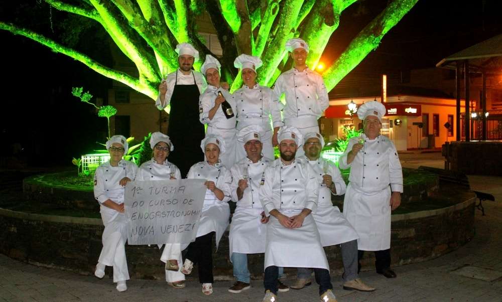 Formatura encerra curso internacional de Gastronomia Italiana