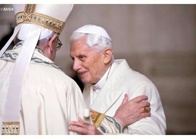 Papa abre Porta Santa e inicia Jubileu da Misericórdia: Diocese repete gesto neste domingo 1 Papa abre Porta Santa e inicia Jubileu da Misericórdia: Diocese repete gesto neste domingo