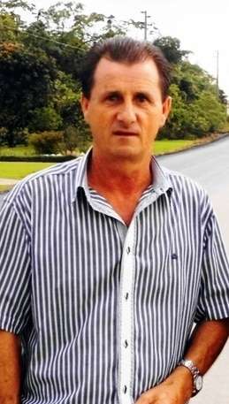 Marcelo Branco: O neoveneziano André Gava vai jogar no Inter de Lages o campeonato catarinense 2 O vereador Altevir Amboni (PP), de São Bento Alto,  mais conhecido por “Vire” deseja a todos os amigos e eleitores  um feliz natal e um 2016 cheio de realizações, saúde, paz e amor.