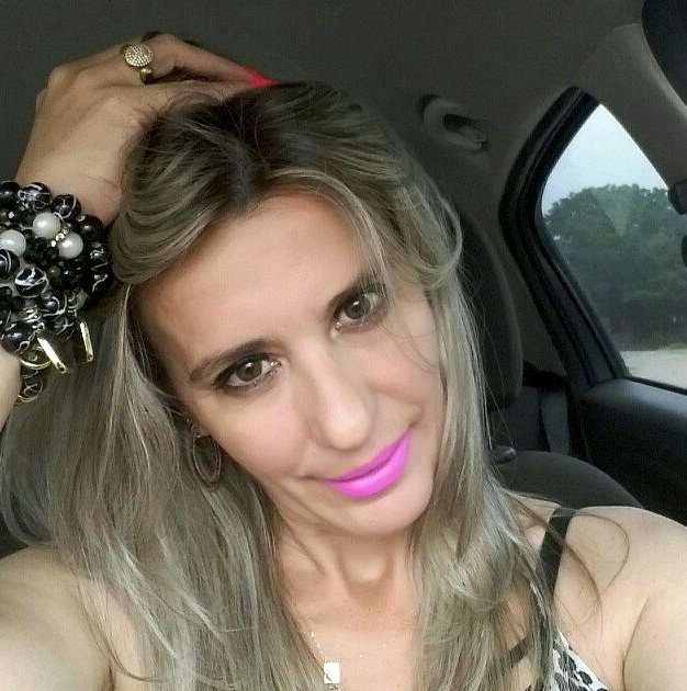 Ricardo Mazzorana: Nossa lindíssima médica Marcela Spillere Rovaris 2 Beleza que vem de família, com Vanilda Bortolotto.