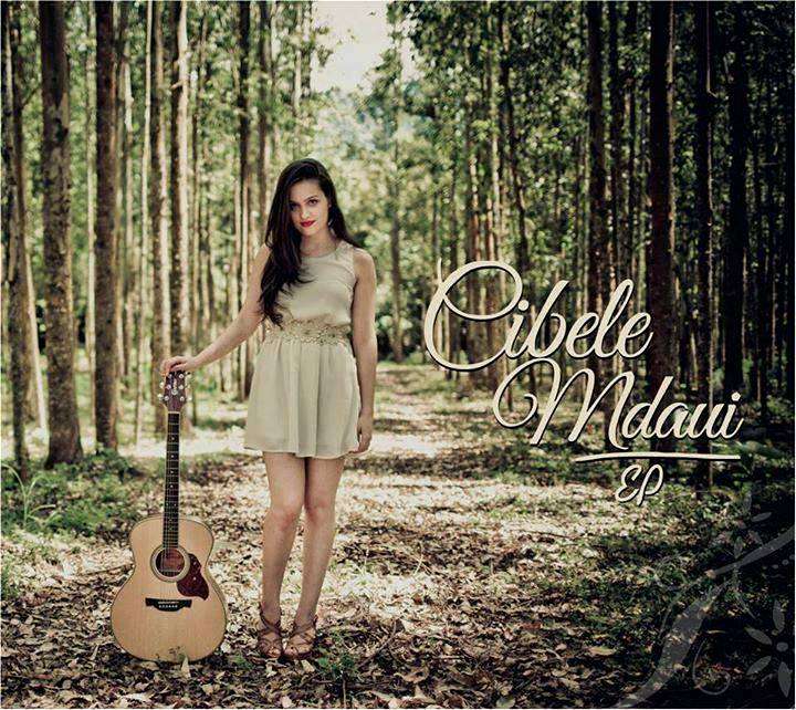 Ricardo Mazzorana: Nossa lindíssima médica Marcela Spillere Rovaris 4 Nesta sexta-feira (11) a cantora criciumense Cibele MDaui lança seu primeiro EP, no Maverick Bikers Pub, a partir das 22 horas. Sucesso Ciba!