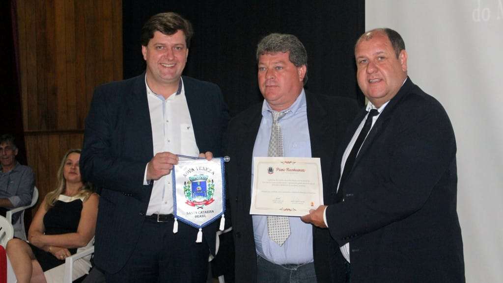 COOPERA recebe o Prêmio Reconhecimento em Nova Veneza