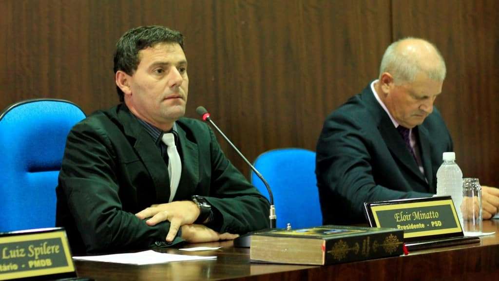 Após pressão de moradores projeto que regulariza terrenos é aprovado na Câmara
