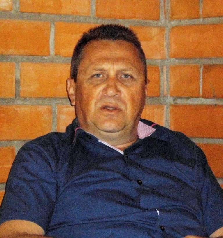 Marcelo Branco: Está um tapete verde as lavouras de arroz aqui da região 3 O PSB se denomina como a “3 via” destas eleições. O partido foi fundado pelos ex-vereadores  Valtenir de Mattia e Altemar Colonetti que deixaram o PP e mais um grupo de jovens. Recentemente também se filiaram o ex-vereador do PT José Luiz Ronconi e Domingos Spillere. Segundo Valtenir, um dos pré-candidatos para estas eleições, a nominata de vereadores terá 10 candidatos. “Já temos oito nomes cotados”, comentou. O PSB será uma opção de apresentar propostas diferentes para os eleitores neovenezianos. “A maneira como se faz política por aqui se repete desde os anos 80”, afirma Valtenir. A idéia do PSB é mudar totalmente esta maneira que está se mostrando ineficiente há um bom tempo.