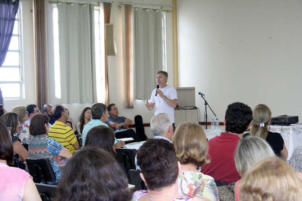 Diocese de Criciúma promove primeiro dia de estudo sobre Campanha da Fraternidade 10 Diocese de Criciúma promove primeiro dia de estudo sobre Campanha da Fraternidade