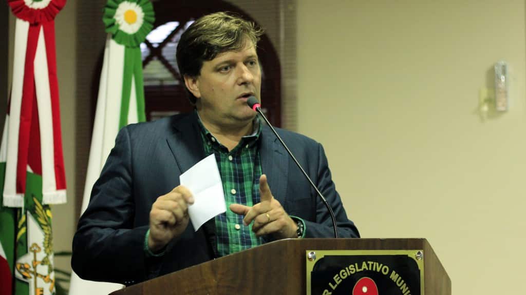 Na Câmara, prefeito Evandro Gava chama vereadores e comunidade a auxiliarem no desenvolvimento de Nova Veneza