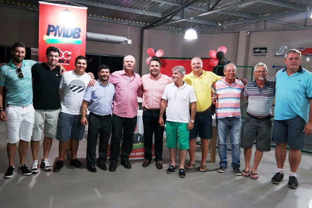 Marcelo Branco: A Epagri comemora 60 anos de Extensão Rural e 40 anos de Pesquisa Agropecuária em Santa Catarina 6 O PMDB se reuniu na sexta-feira em São Bento Baixo reunindo um bom público. O Deputado Federal Ronaldo Benedet e o Deputado Estadual Luiz Fernando Cardoso marcaram presença. É  voz corrente no PMDB uma candidatura majoritária e a apresentação de um bom plantel de candidatos a vereador, inclusive alguns nomes novos. Benedet foi enfático em motivar os peemedebistas para este projeto.