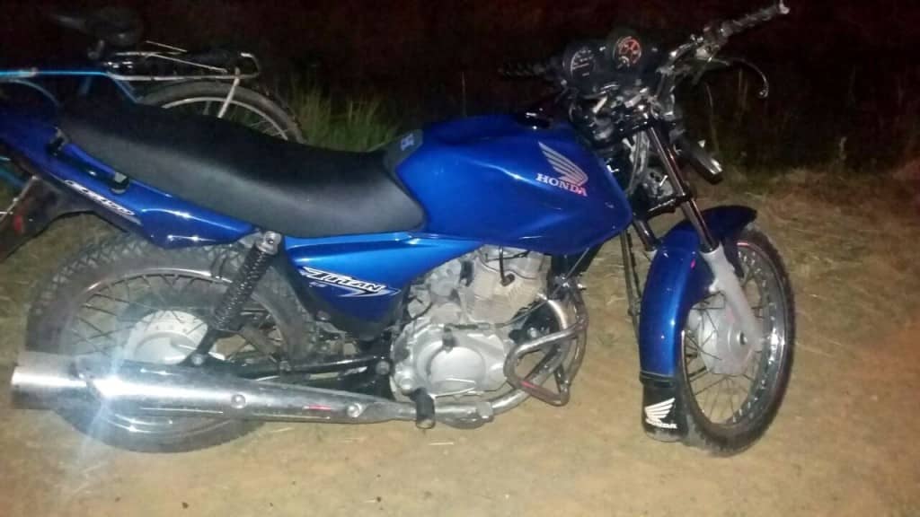Motociclista colide em reboque de trator na rodovia SC-443