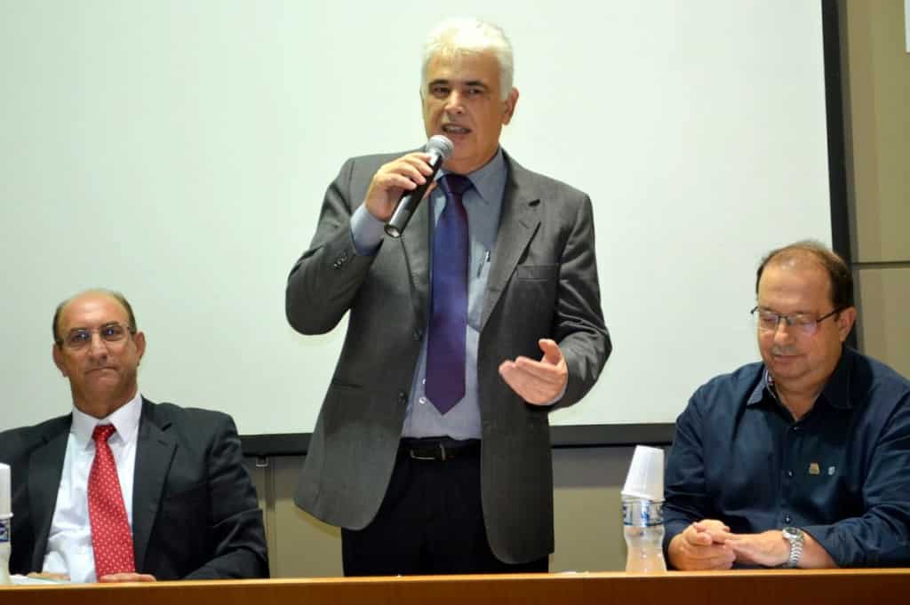 Treze anos depois, Décio Góes volta a ser presidente da AMREC 3 Treze anos depois, Décio Góes volta a ser presidente da AMREC