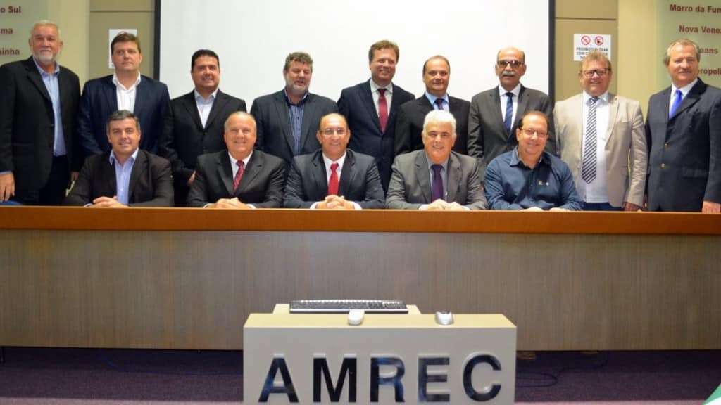 Treze anos depois, Décio Góes volta a ser presidente da AMREC 5 Treze anos depois, Décio Góes volta a ser presidente da AMREC