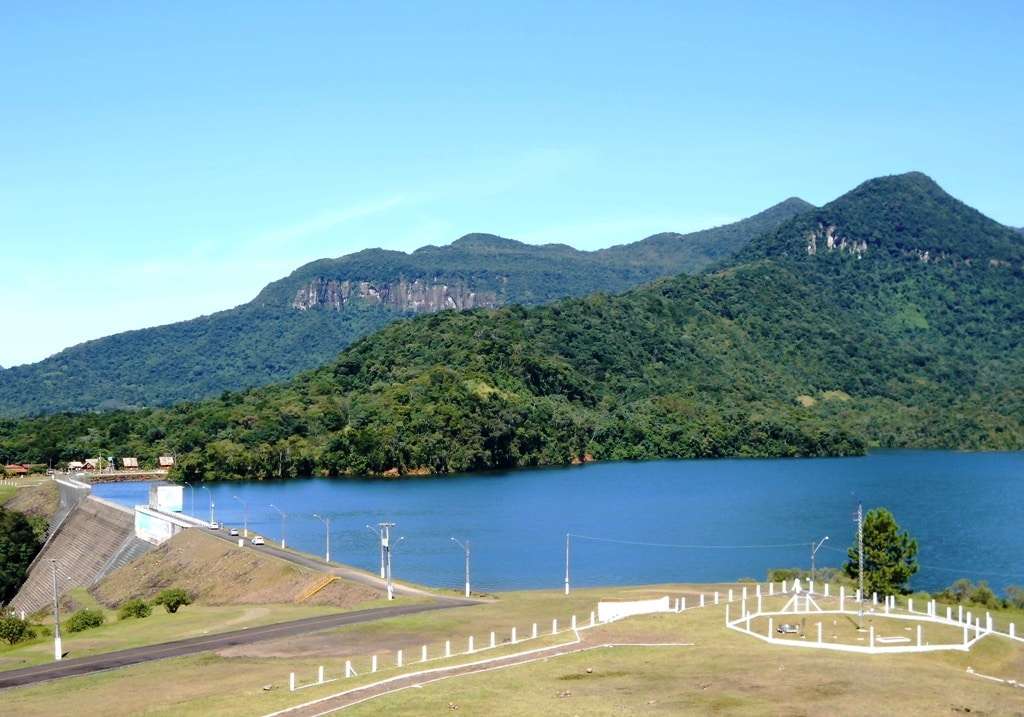 O ex-secretário Giliard Gava nasceu e se criou no PP mas pelo jeito ele está com um pé no PSD 3 Bela paisagem do lago da Barragem do Rio São Bento, em Siderópolis. Pelo dia da água que foi 22 de março.