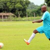 PM de Nova Veneza vence partida amistosa contra time de ex-craques