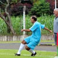 PM de Nova Veneza vence partida amistosa contra time de ex-craques