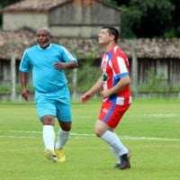 PM de Nova Veneza vence partida amistosa contra time de ex-craques