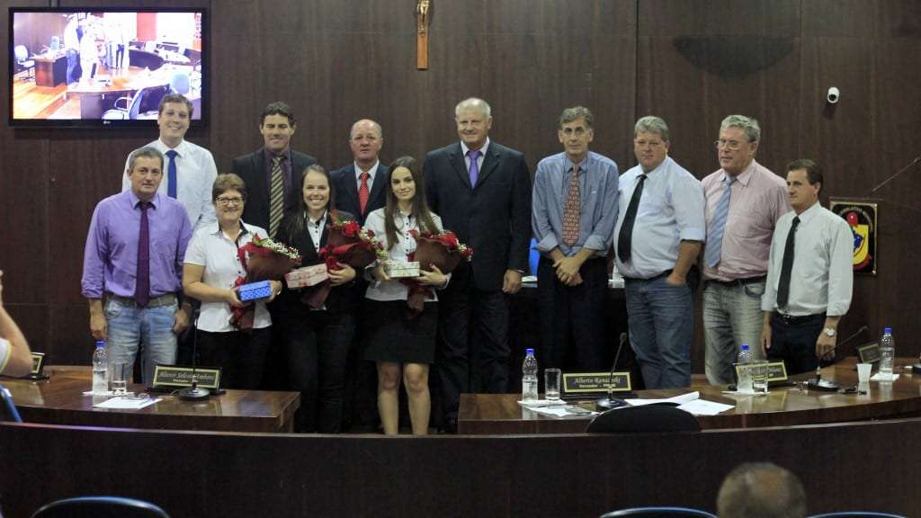 Mulheres são homenageadas na Câmara de Nova Veneza 1 Mulheres são homenageadas na Câmara de Nova Veneza