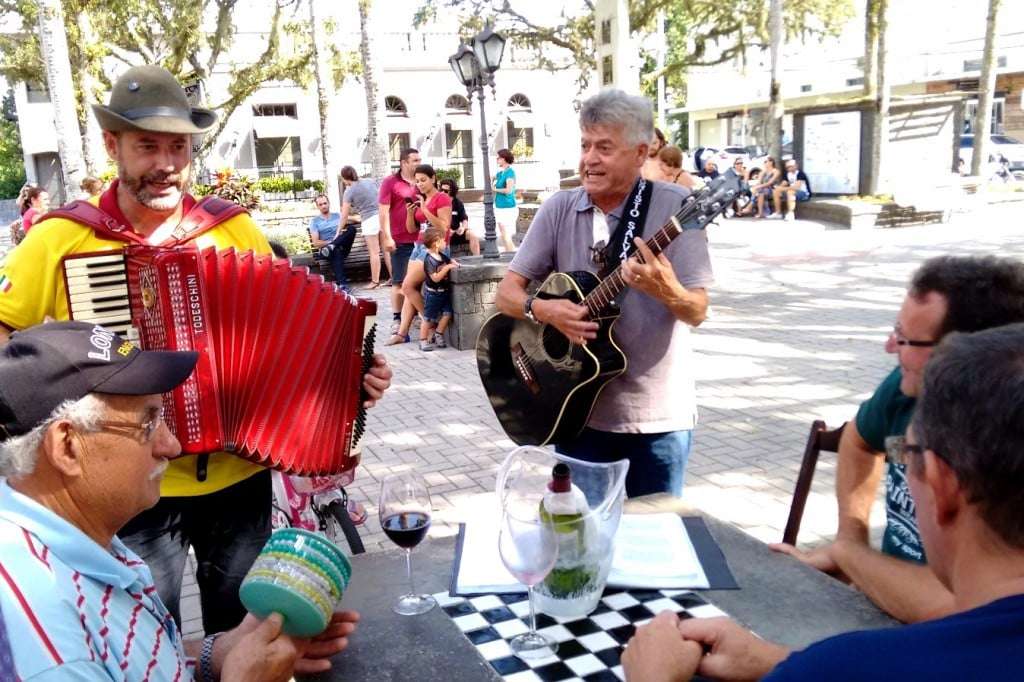 Projeto "Música, Cultura e Gastronomia" promete movimentar o coreto de Nova Veneza 1 Projeto "Música, Cultura e Gastronomia" promete movimentar o coreto de Nova Veneza
