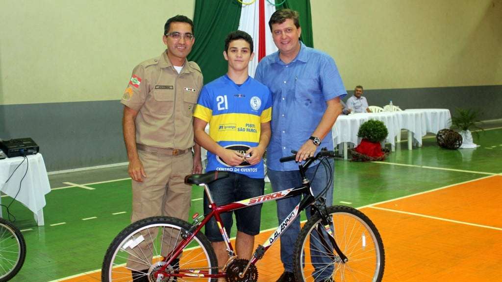 Resultados das atividades esportivas 28/03 á 02/04 10 Resultados das atividades esportivas 28/03 á 02/04