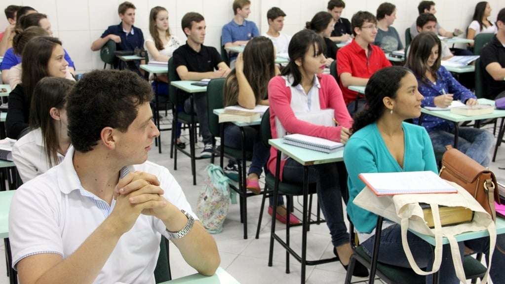 Unibave oferece pós-graduação na área de finanças e de engenharia