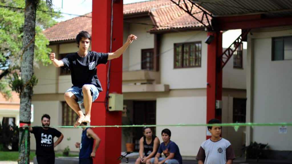 "Pés na Fita, Cabeça na Escola" conquista apoio da Multiplicando Talentos