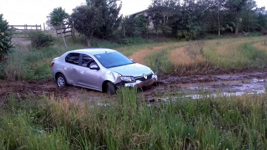 Mais uma saída de pista é registrada, desta vez em São Bento Baixo 1 Mais uma saída de pista é registrada, desta vez em São Bento Baixo