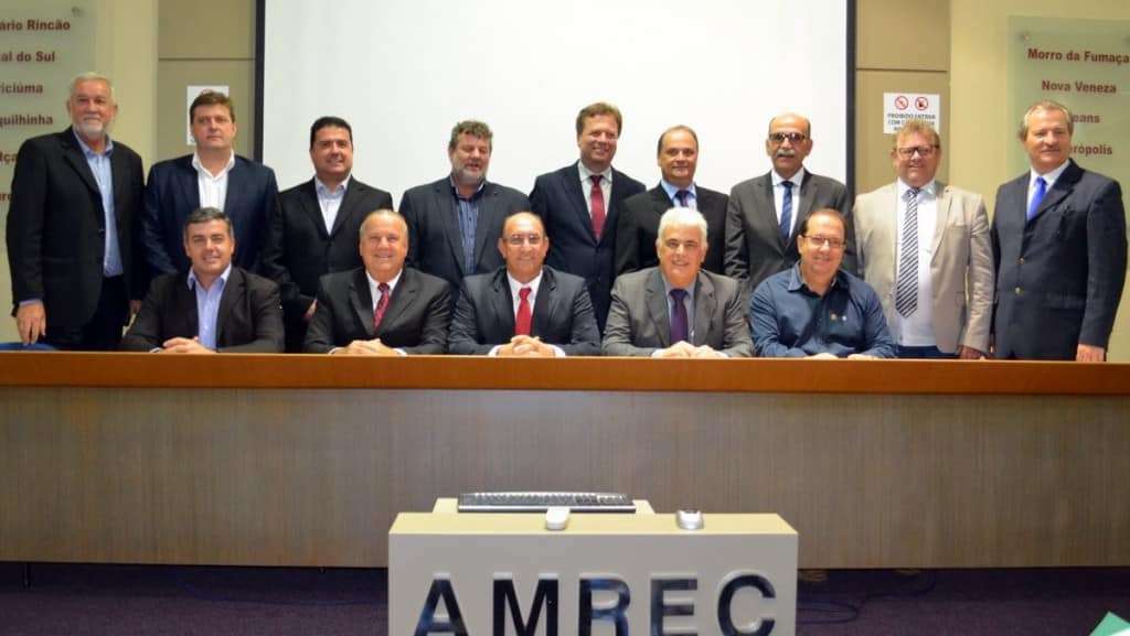 Prefeitos se desincompatibilizam da AMREC na terça 1 Prefeitos se desincompatibilizam da AMREC na terça