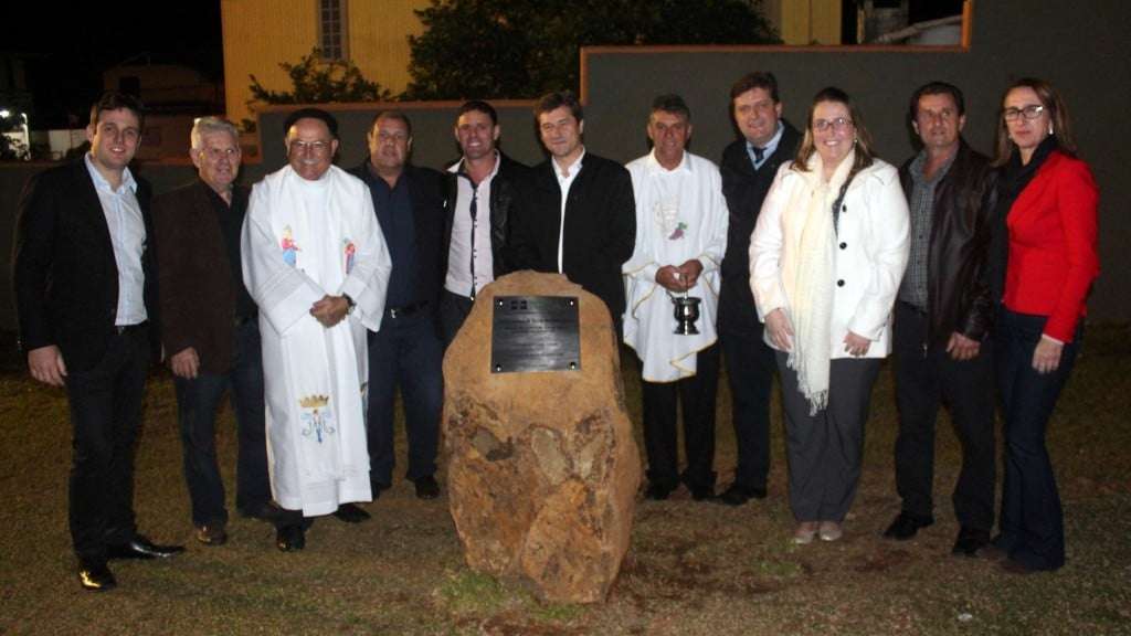 Prefeitura entrega nova passarela aos romeiros 1 Prefeitura entrega nova passarela aos romeiros