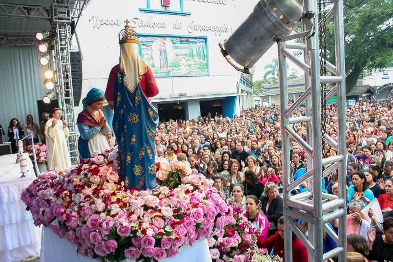 Romaria reúne mais de 60 mil fiéis em Caravaggio