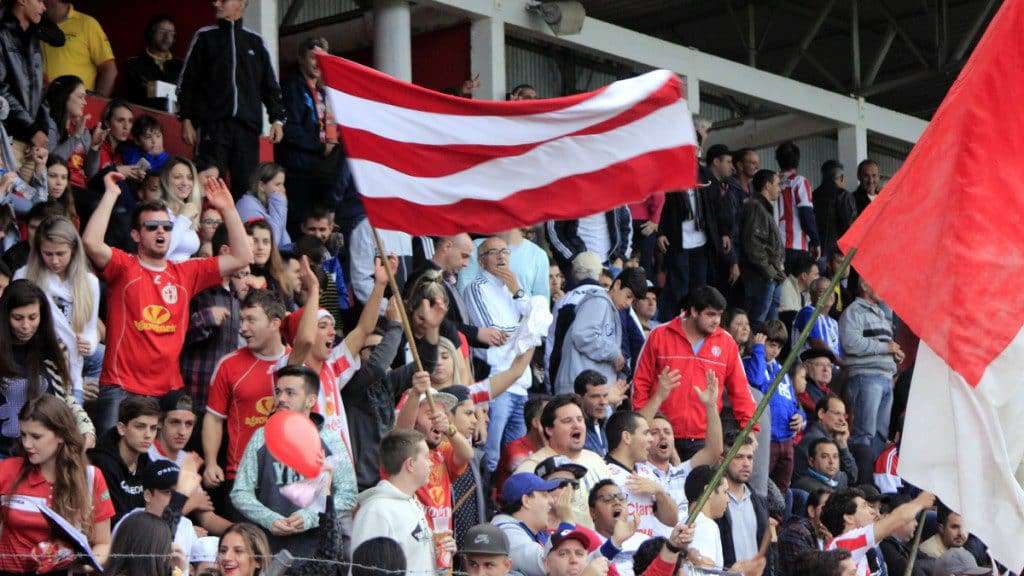 Metropolitano e Caravaggio empatam no primeiro jogo da final