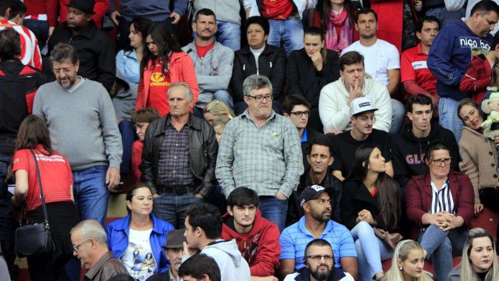 Metropolitano e Caravaggio empatam no primeiro jogo da final