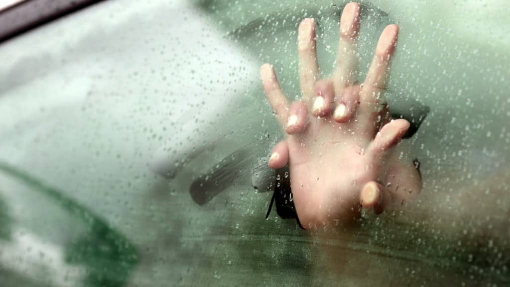 Sexo no carro? Cuidado, você pode ficar preso de 3 meses a um ano 1 Sexo no carro? Cuidado, você pode ficar preso de 3 meses a um ano
