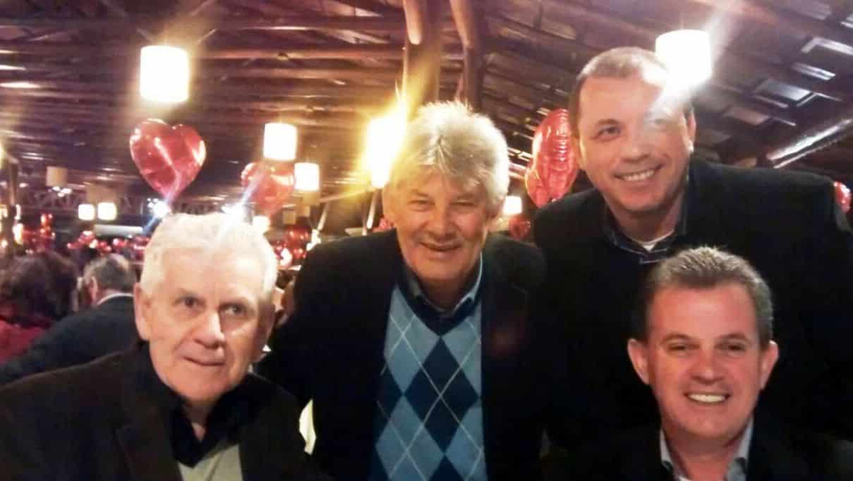 A cidade está em clima de festa e a região também com a Festa da Gastronomia 7 Rogério Frigo, Elzio Milanez, Neio Ghellere e suas esposas dividiram mesa na noite dos namorados no Ghellere. Este “namoro” pelo jeito vai dar casamento.