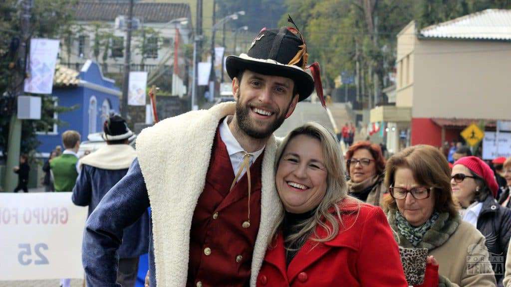 Veja as fotos do desfile das Famílias 2016