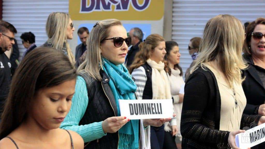 Veja as fotos do desfile das Famílias 2016