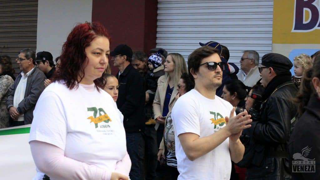 Veja as fotos do desfile das Famílias 2016