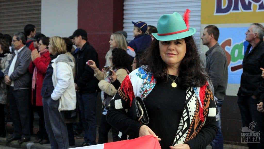 Veja as fotos do desfile das Famílias 2016