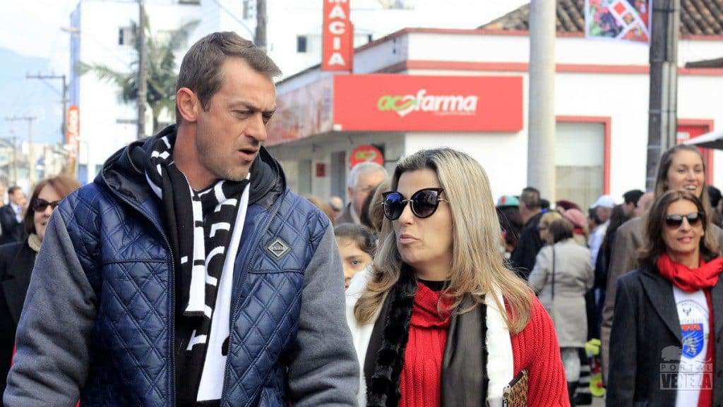 Veja as fotos do desfile das Famílias 2016