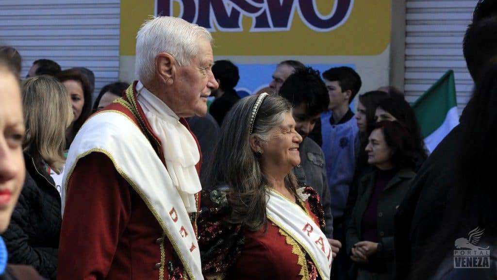 Veja as fotos do desfile das Famílias 2016