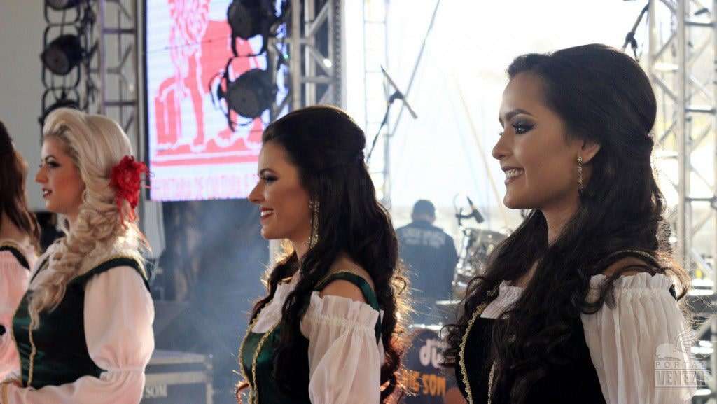 Conheça a Rainha e Princesas da Festa da Gastronomia 2017