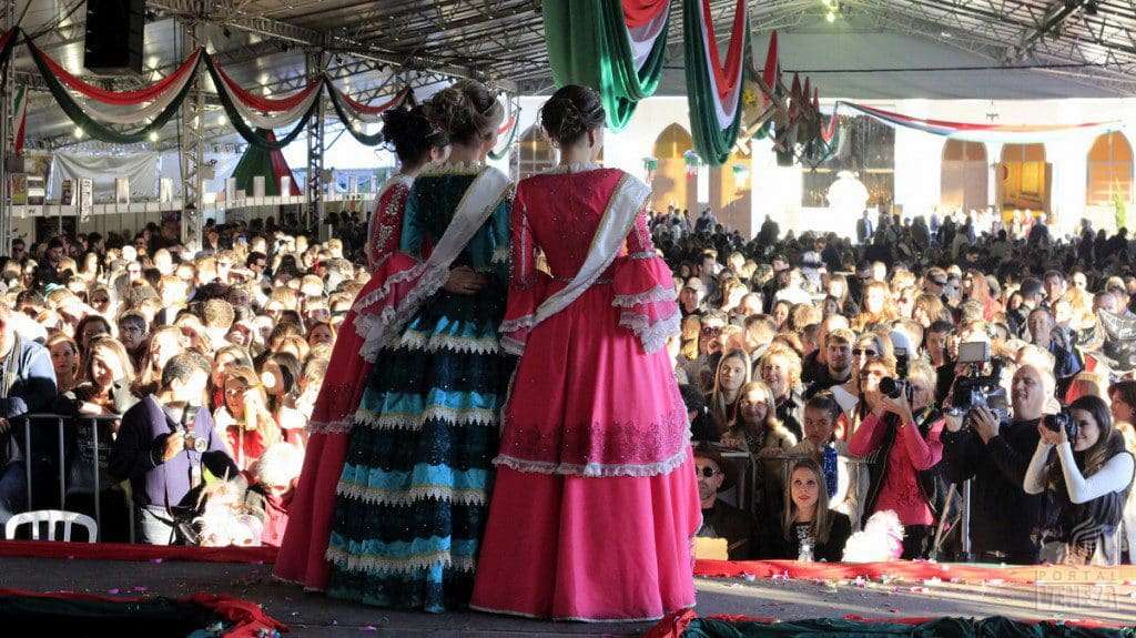 Conheça a Rainha e Princesas da Festa da Gastronomia 2017