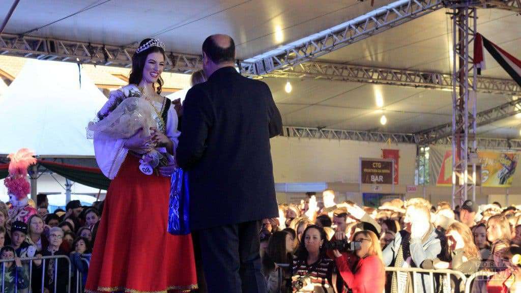 Conheça a Rainha e Princesas da Festa da Gastronomia 2017