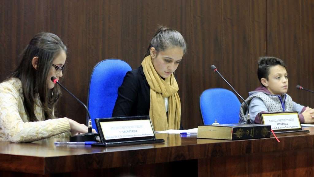 Bons resultados na primeira sessão do Vereador Mirim 1 Bons resultados na primeira sessão do Vereador Mirim
