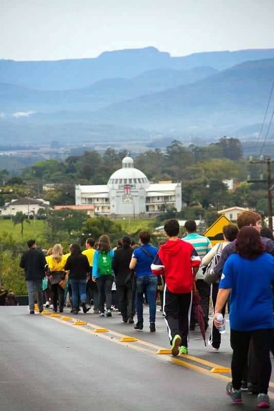 Em sintonia com a JMJ, caminhada e vigília marcam fim de semana de jovens da Diocese de Criciúma 3 Em sintonia com a JMJ, caminhada e vigília marcam fim de semana de jovens da Diocese de Criciúma