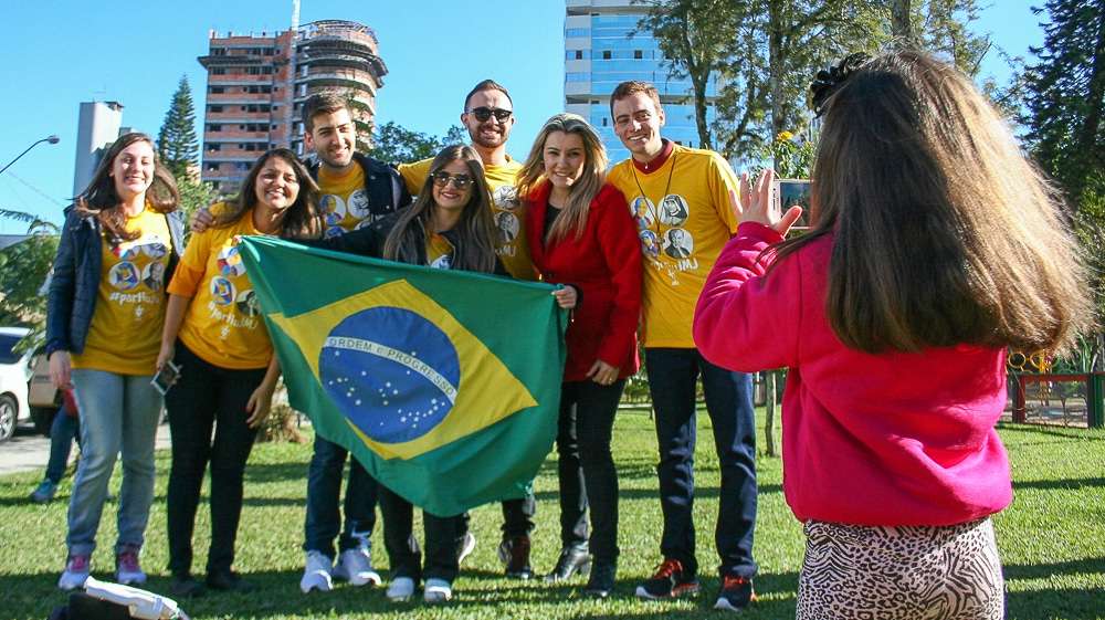 Padre e doze jovens da Diocese de Criciúma viajam para participar da Jornada Mundial da Juventude 9 Padre e doze jovens da Diocese de Criciúma viajam para participar da Jornada Mundial da Juventude